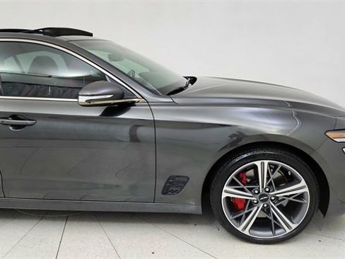Used 2025 Genesis G70 2.5T w/ Sport Prestige Package image 7