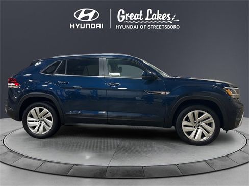 Used 2021 Volkswagen Atlas Cross Sport SE image 6