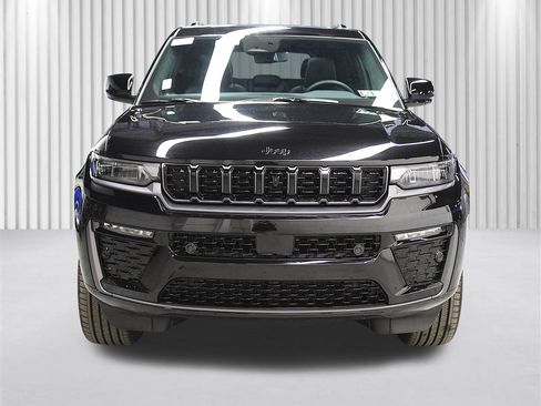 New 2026 Jeep Grand Cherokee Summit AWD/4WD image 53