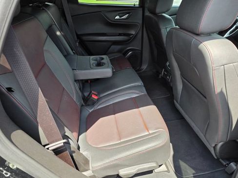 Used 2025 Chevrolet Blazer RS FWD image 41