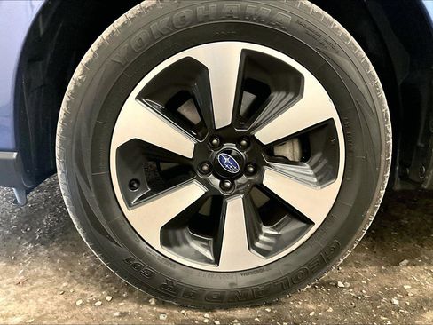 Used 2017 Subaru Forester 2.5i Premium w/ All-Weather Package image 8