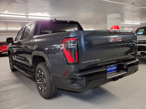 Used 2026 GMC Sierra EV Elevation image 8