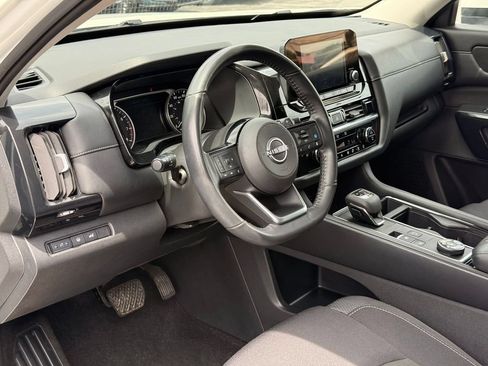 Certified 2023 Nissan Pathfinder SV w/ SV Premium Package AWD/4WD image 14