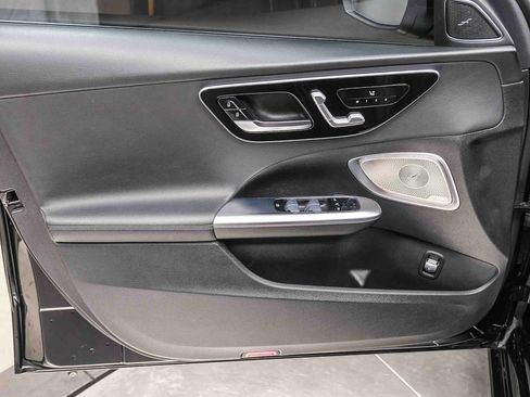 Used 2022 Mercedes-Benz C 300 Sedan image 27