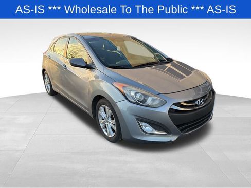 Used 2014 Hyundai Elantra GT image 1