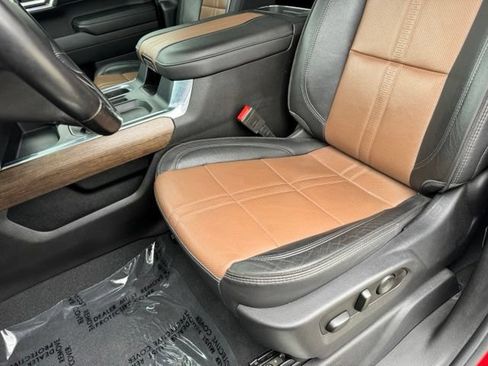 Certified 2023 Chevrolet Silverado 1500 High Country AWD/4WD image 5