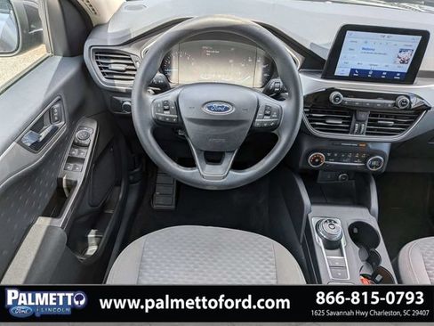 Used 2020 Ford Escape SE FWD image 15