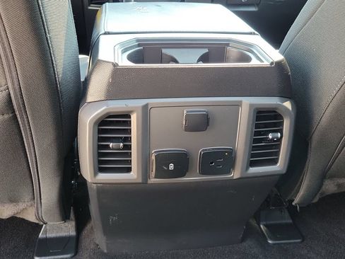Certified 2019 Ford F150 XLT w/ Equipment Group 302A Luxury AWD/4WD image 31