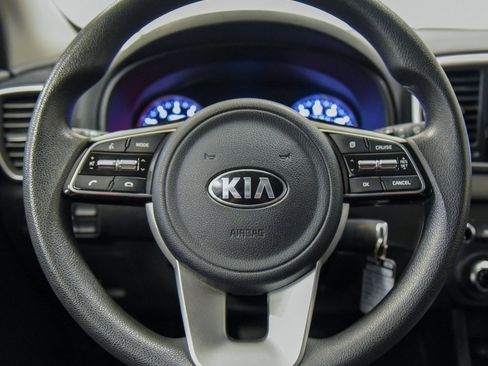 Used 2020 Kia Sportage LX image 18