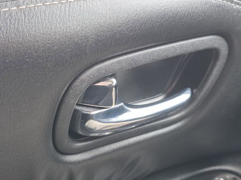 Used 2019 Nissan Armada SL w/ Premium Package image 10