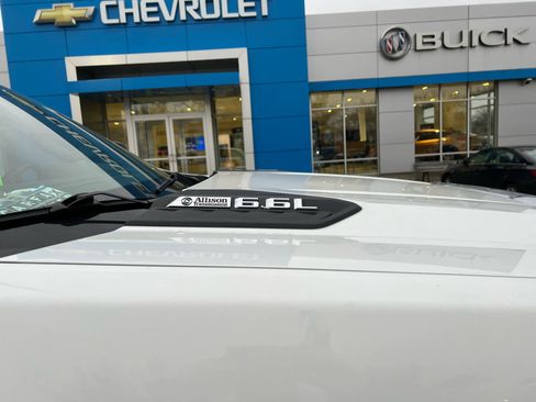 Used 2024 Chevrolet Silverado 2500 LT AWD/4WD image 19