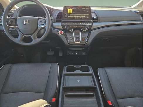 Used 2025 Honda Odyssey Elite image 17