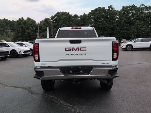 New 2026 GMC Sierra 2500 SLE w/ Max Trailering Package AWD/4WD image 6