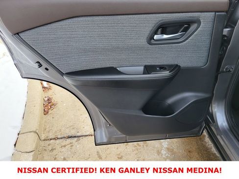 Certified 2023 Nissan Rogue SV image 41