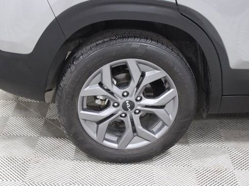 Used 2024 Kia Seltos S image 42