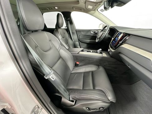 Used 2022 Volvo XC60 B5 Inscription w/ Protection Package Premier image 30