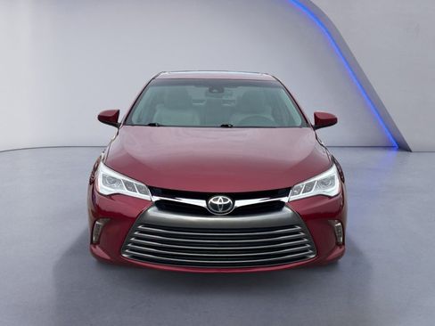 Used 2017 Toyota Camry XLE w/ Advanced Technology Package FWD image 8