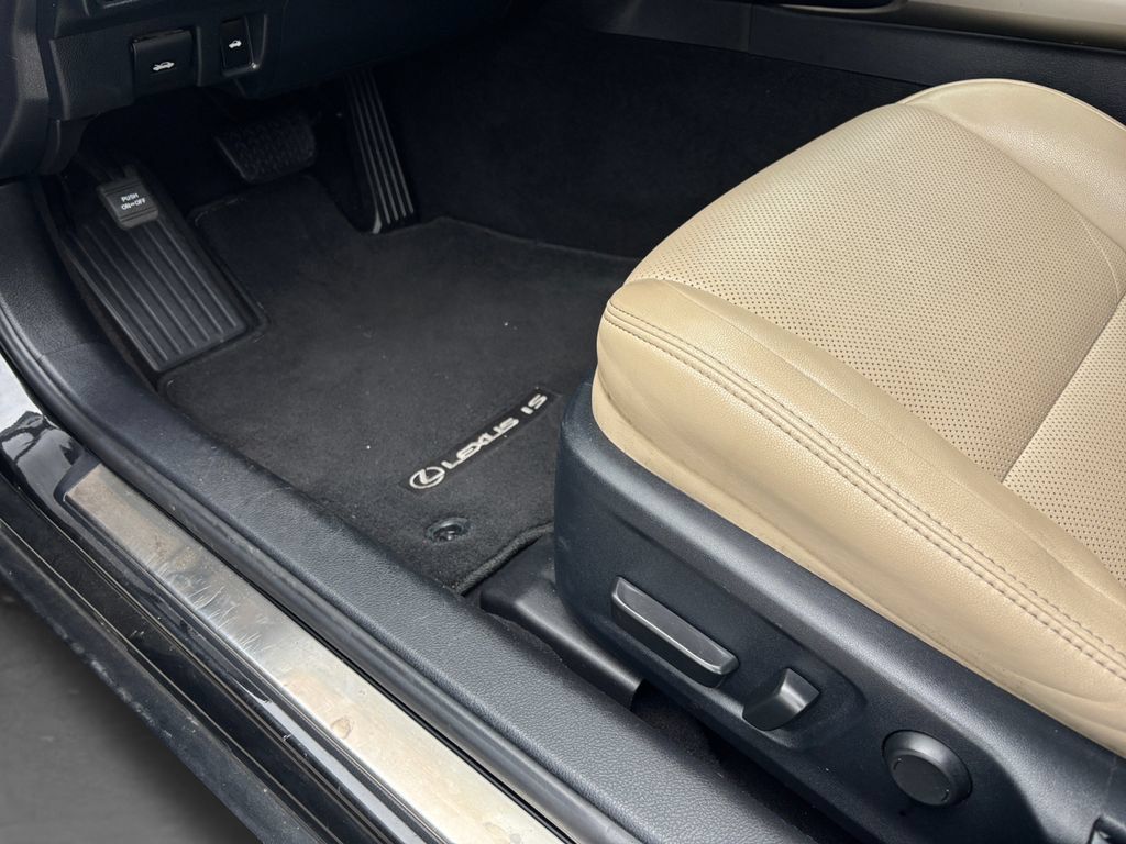 Used 2019 Lexus IS 300 w/ Premium Package RWD image 39