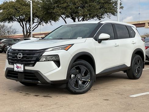 New 2026 Nissan Rogue SV image 2