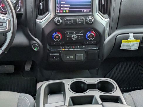 Used 2019 Chevrolet Silverado 1500 LT w/ Texas Edition image 18