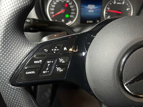 Used 2025 Mercedes-Benz Sprinter 2500 image 27