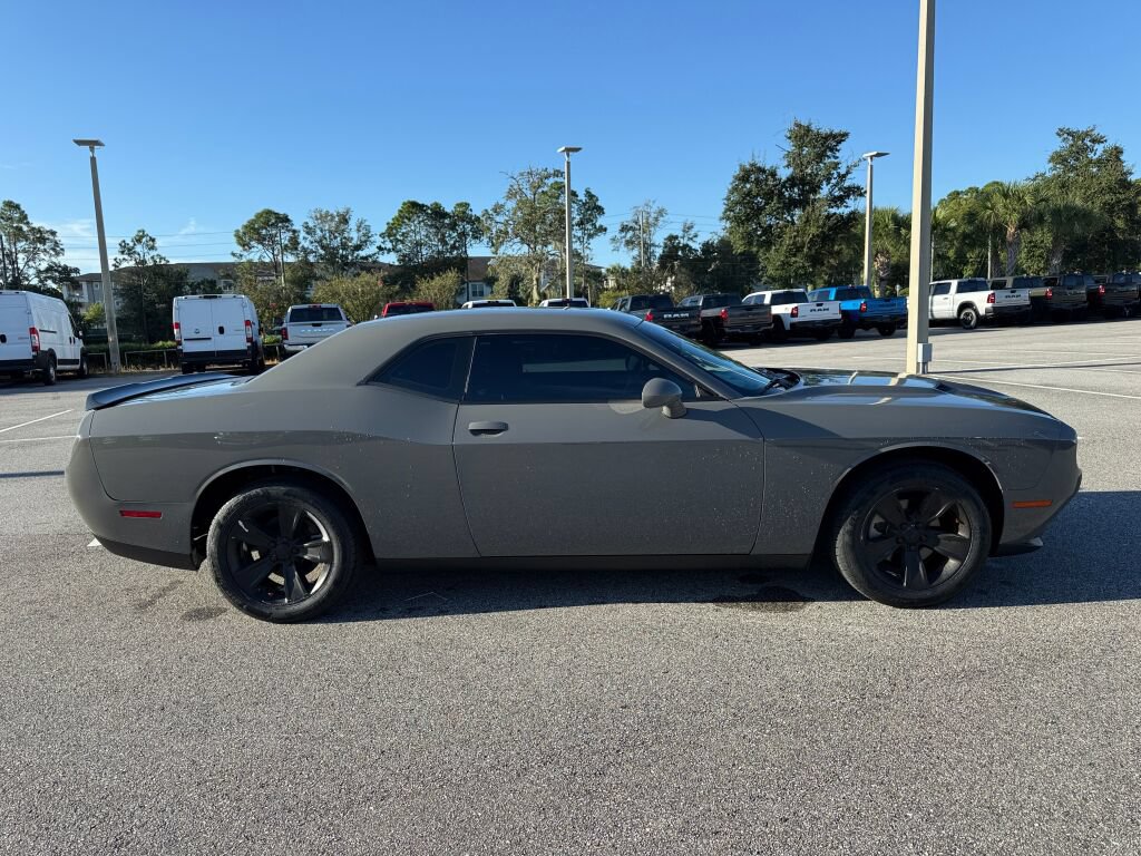 Used 2023 Dodge Challenger SXT RWD image 2