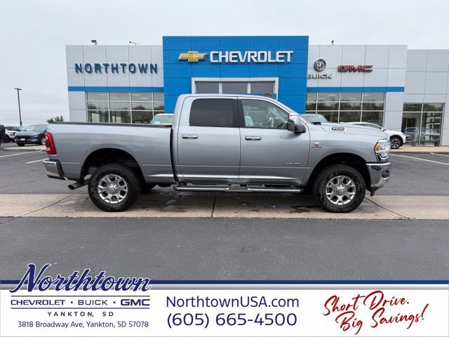 Used 2024 RAM 2500 Laramie AWD/4WD image 7