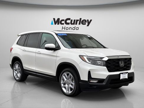 Certified 2025 Honda Passport EX-L image 1