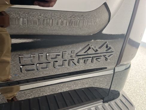 Used 2024 Chevrolet Silverado 1500 High Country w/ Midnight Edition image 5