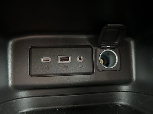 Used 2023 Chevrolet Equinox LT image 22