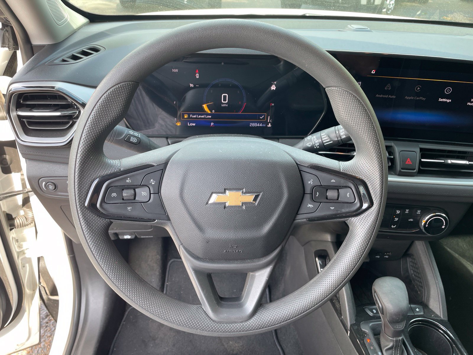 Used 2025 Chevrolet TrailBlazer LS w/ LS Convenience Package FWD image 14