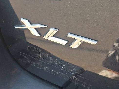 Used 2023 Ford Explorer XLT w/ Equipment Group 202A AWD/4WD image 32