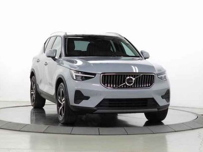 Certified 2025 Volvo XC40 B5 Core