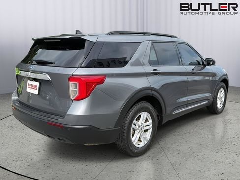 Certified 2023 Ford Explorer XLT RWD image 6