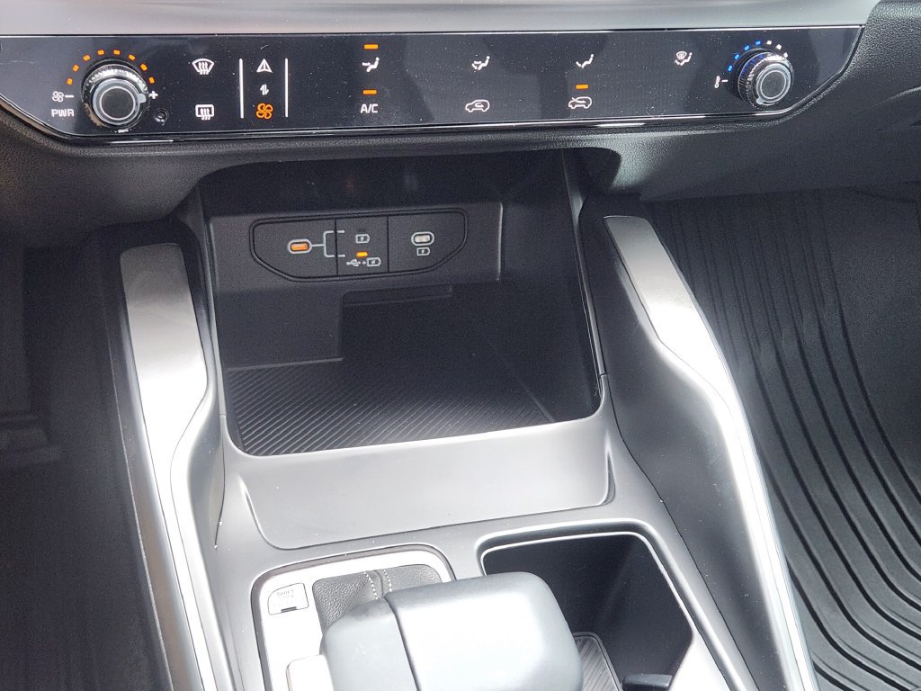 New 2026 Kia Sorento LX FWD image 19