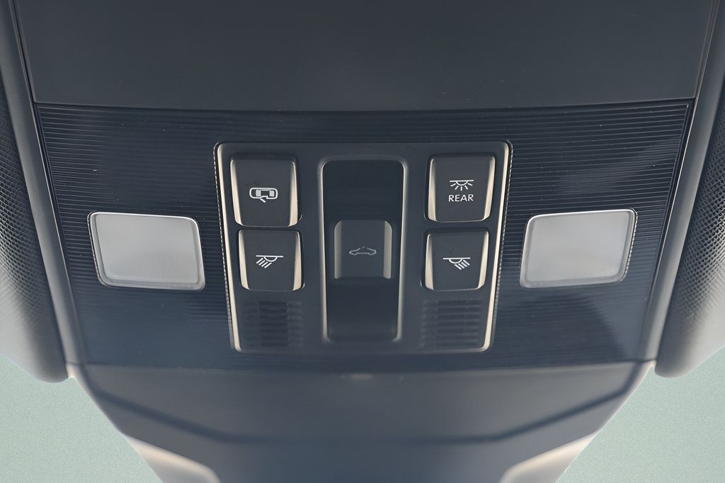 Used 2025 Volkswagen Jetta GLI Autobahn FWD image 19
