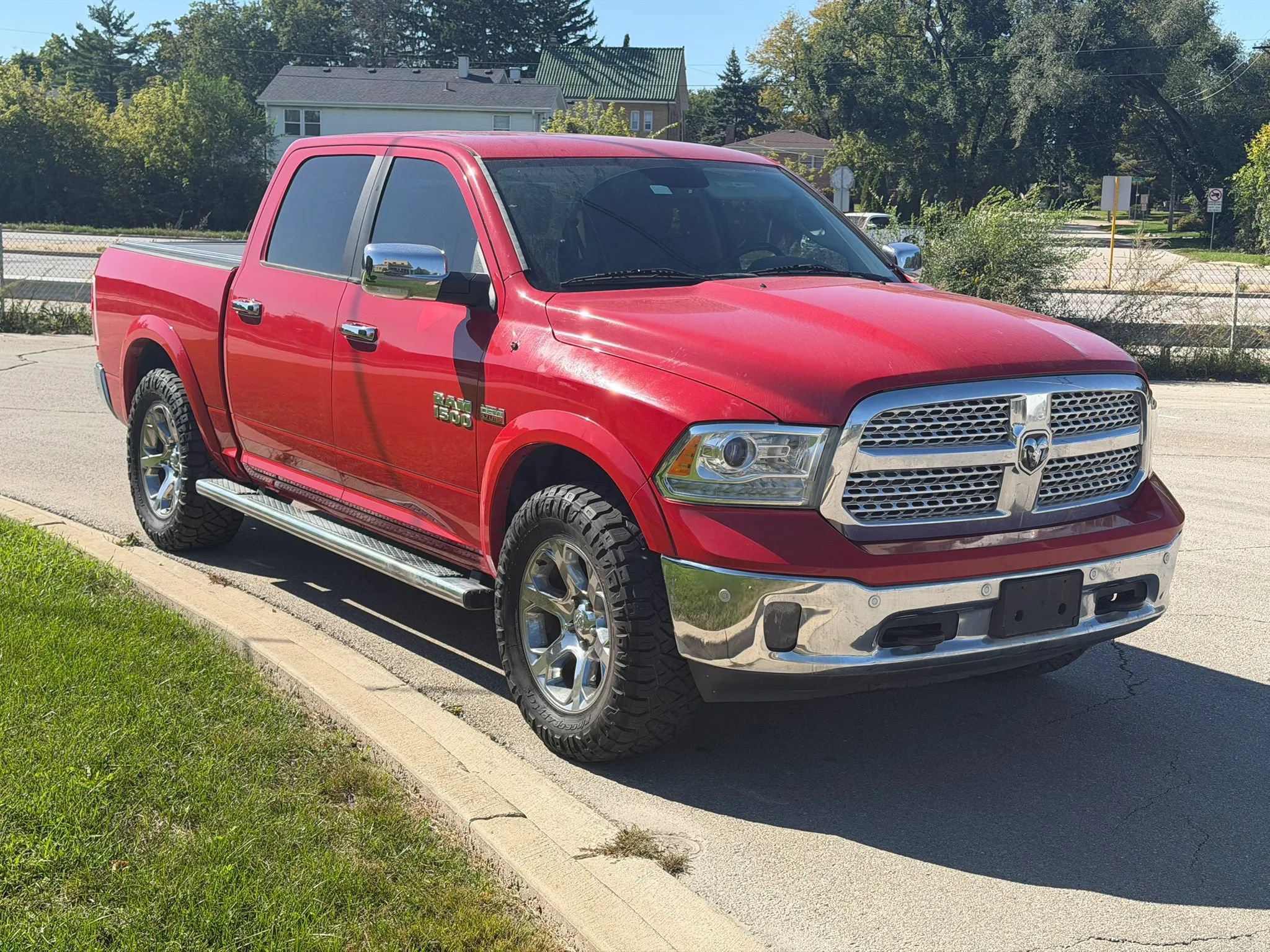 Used 2017 RAM 1500 Laramie w/ Convenience Group AWD/4WD image 7