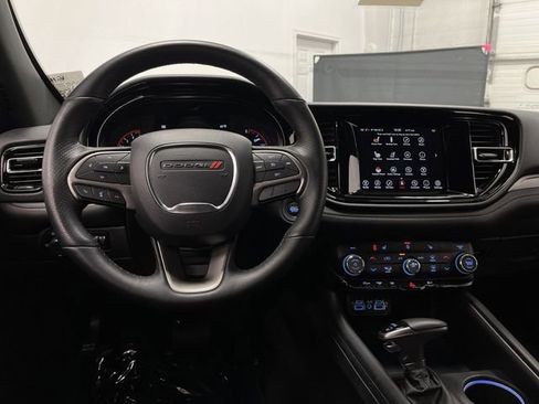 Used 2024 Dodge Durango SXT w/ 3rd Row Seating Group image 5