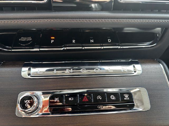 Certified 2025 Lincoln Aviator Reserve w/ Illumination Package AWD/4WD image 24