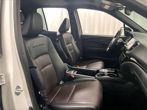 Used 2023 Honda Ridgeline Black Edition image 11