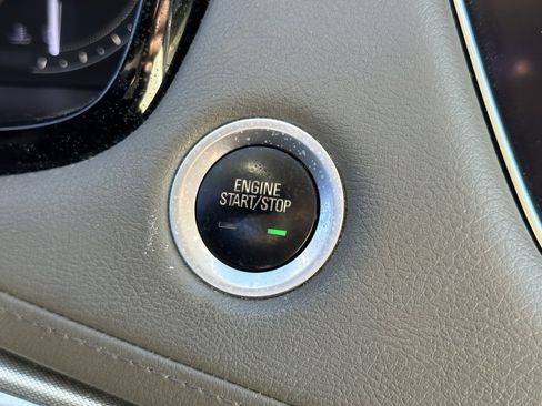 Used 2018 Cadillac XT5 Premium Luxury w/ LPO, Wheel Lock Package image 27