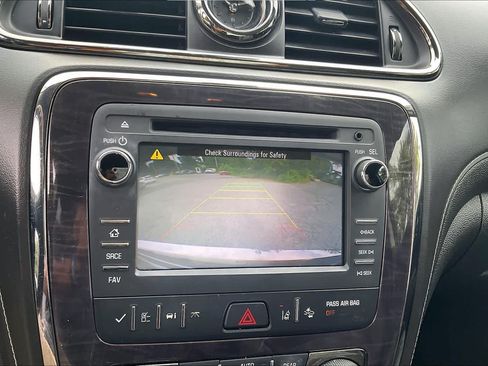 Used 2015 Buick Enclave Leather FWD image 28