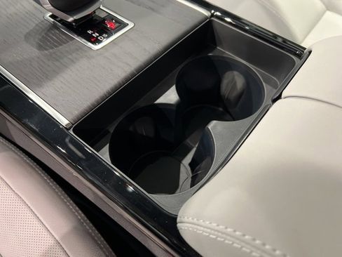 Used 2025 Land Rover Range Rover Velar S image 25