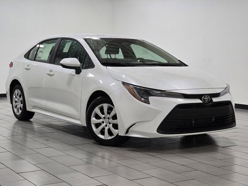 New 2026 Toyota Corolla LE image 2