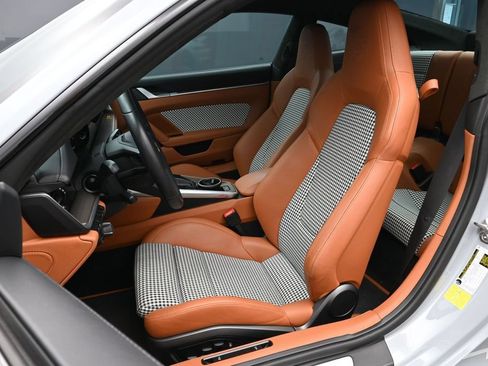 Used 2023 Porsche 911 Sport Classic RWD image 5