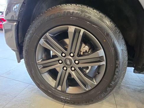 Used 2022 Ford F150 Lariat w/ Equipment Group 502A High AWD/4WD image 18
