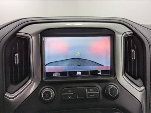 Used 2020 Chevrolet Silverado 1500 LT Trail Boss AWD/4WD image 31