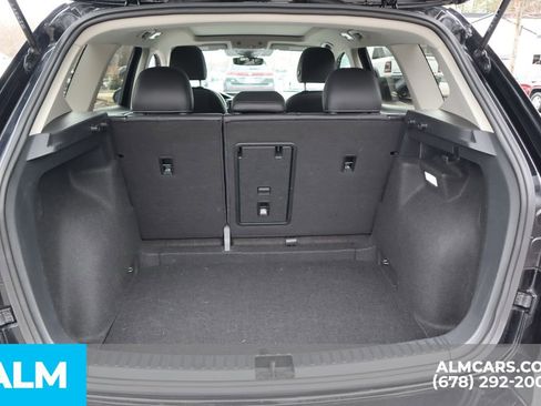 Used 2024 Volkswagen Taos SE image 23