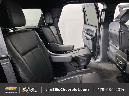 Used 2021 Ford Expedition XLT image 27