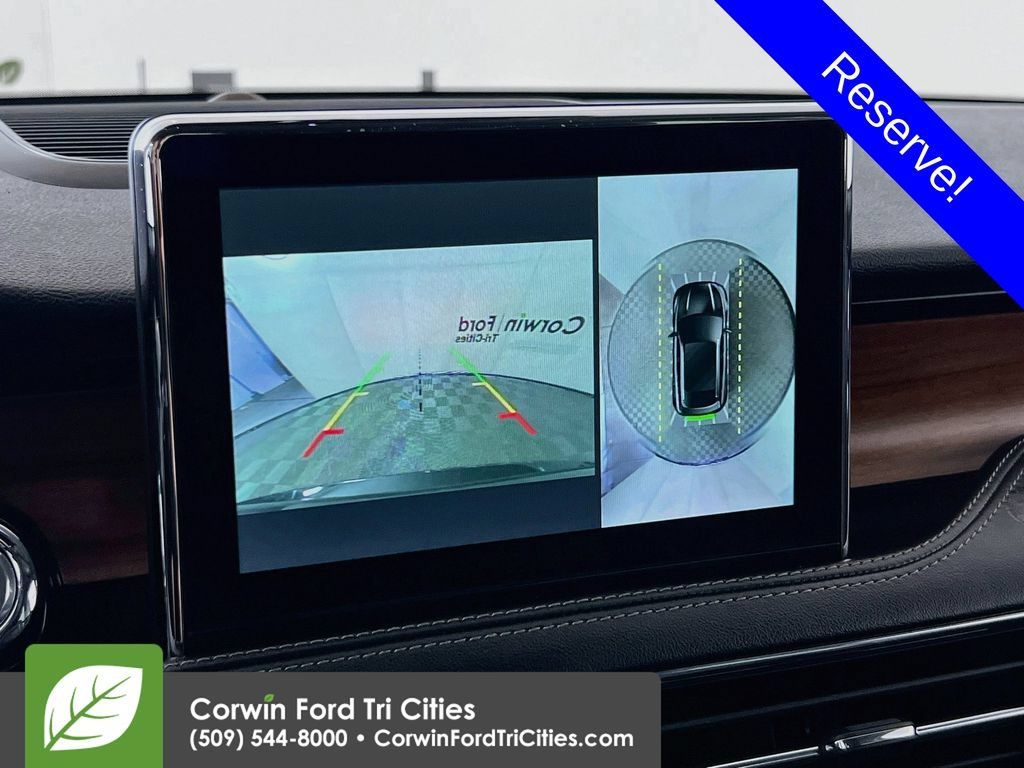Used 2022 Lincoln Corsair Reserve w/ Equipment Group 201A AWD/4WD image 21